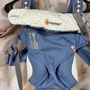 Sofia the giraffe X ergo